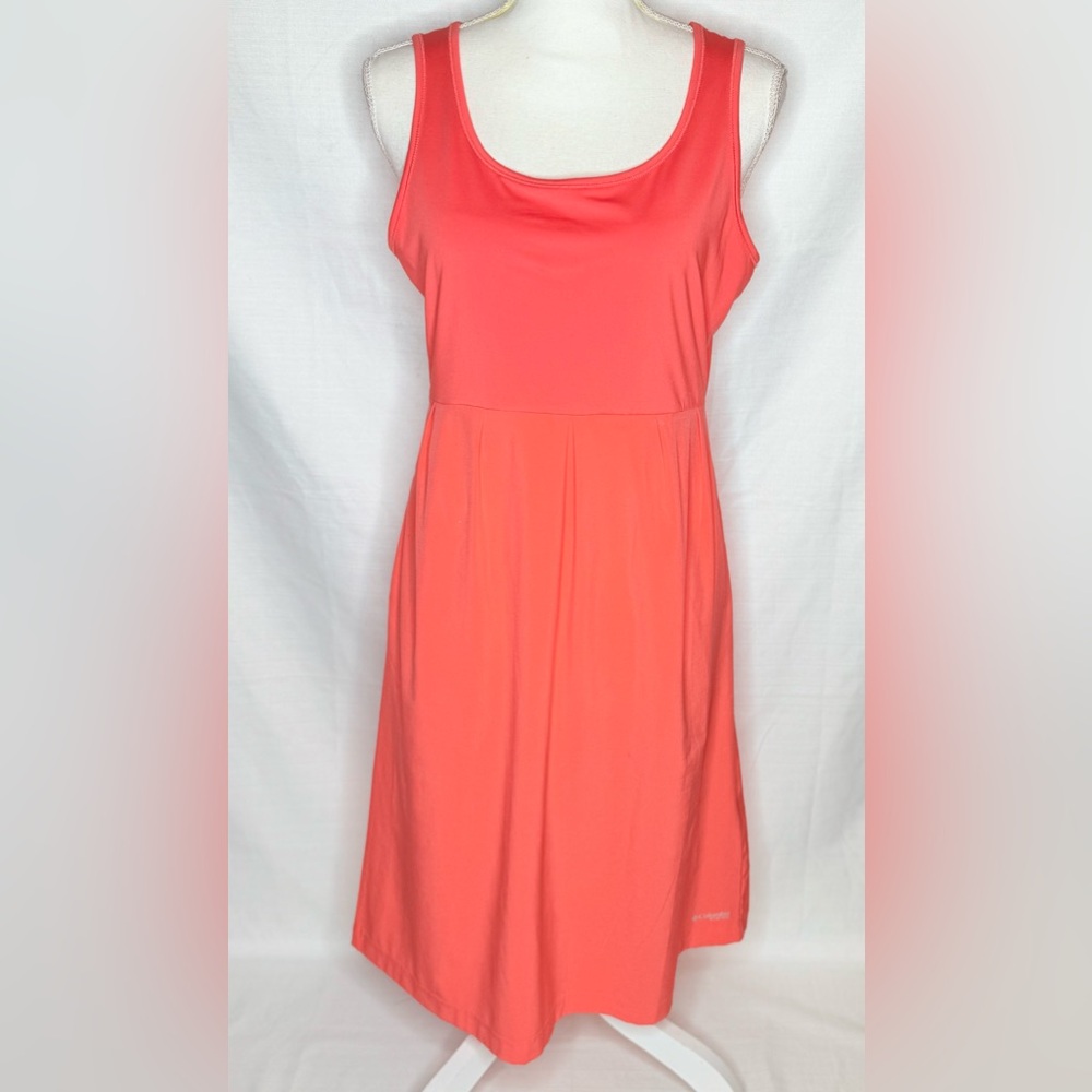 Columbia Women’s PFG Omnifreeze Coral Sleeveless Shift Dress Size Medium